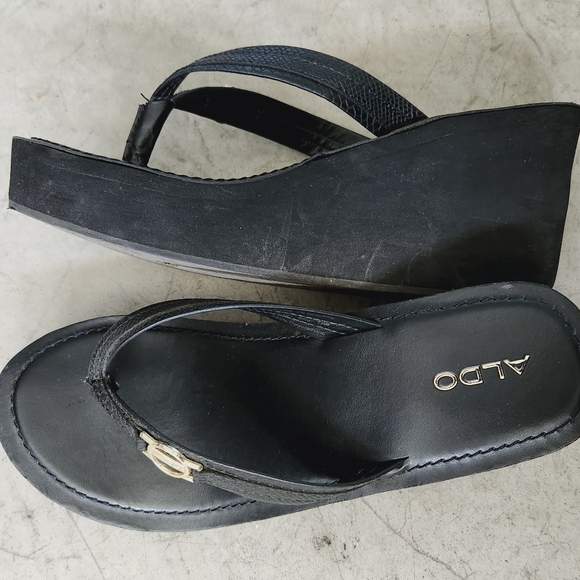 Sandles - Picture 8 of 8